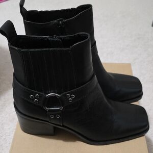 NWT Steve Madden Womens Wells Ankle Boot In Black